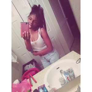 Meet your Posher, Diamond