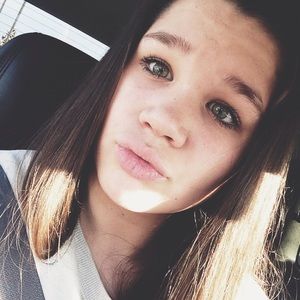 Meet your Posher, Katelyn