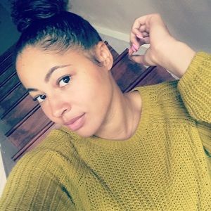 Meet your Posher, Anna-maria