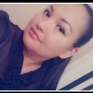 Meet your Posher, Esmeralda