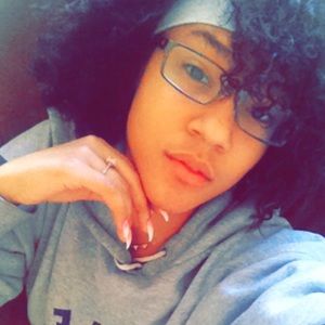 Meet your Posher, Tiffani-amber