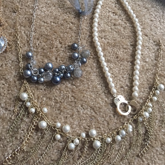 Jewelry - Picture 4 of 4