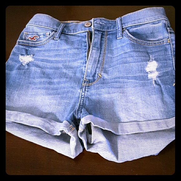 Hollister high-rise shorts