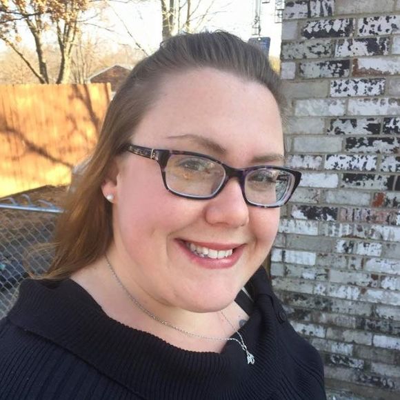 Meet your Posher, Jennifer - Picture 1 of 1