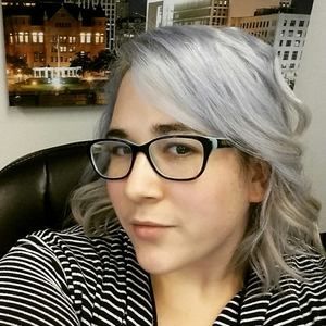 Meet your Posher, Elizabeth