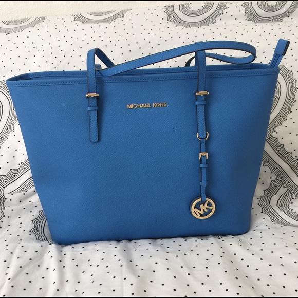 ⚡️FINAL PRICE⚡️ 🎉NWT MK SAFFIANO🎉