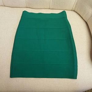 BCBG Maxazria Green Body Con Skirt Sz S
