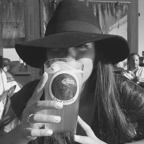 Meet your Posher, Nikka - Picture 1 of 1