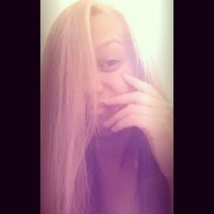 Meet your Posher, Devin