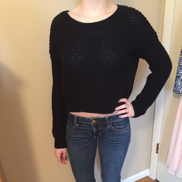 Black cropped sweater