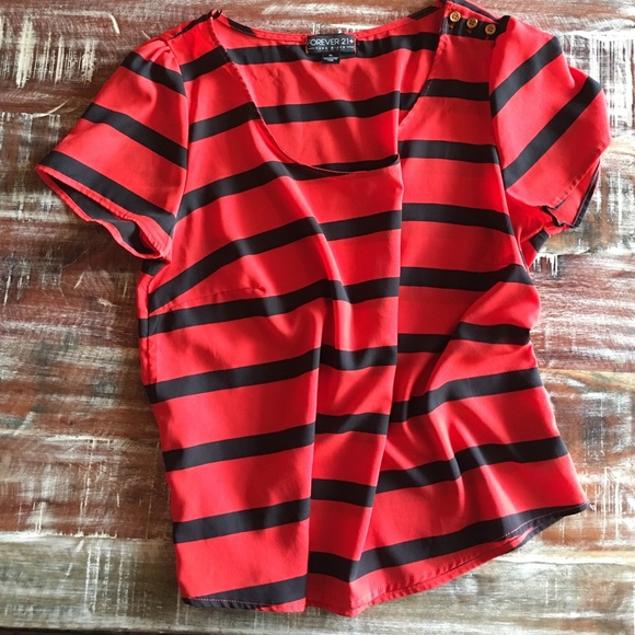 Black and Red stripe top