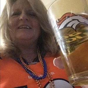 Meet your Posher, Dina