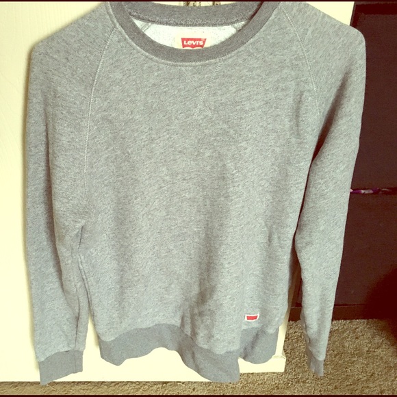 Light grey Levi's sweatshirt
