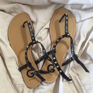 Guess sandals size 9