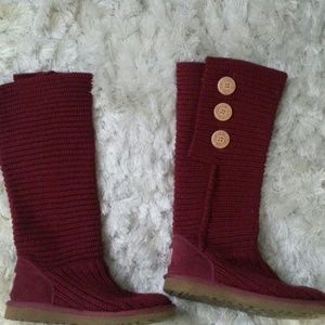 Red wine uggs on hold for @jfinneganxo1