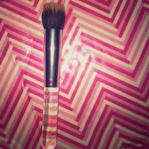 Mac 130 special edition brush