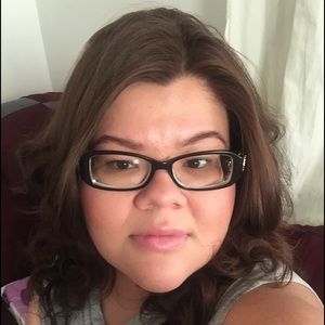 Meet your Posher, Magaly