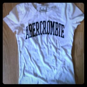 Abercrombie kids t shirt