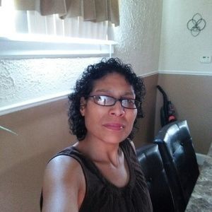 Meet your Posher, Alisa