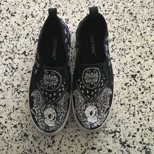 Sugar skull canvas shoes