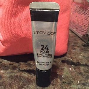 Smashbox 24 hour photo finish shadow primer