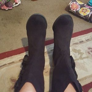 Black suede heeled boots