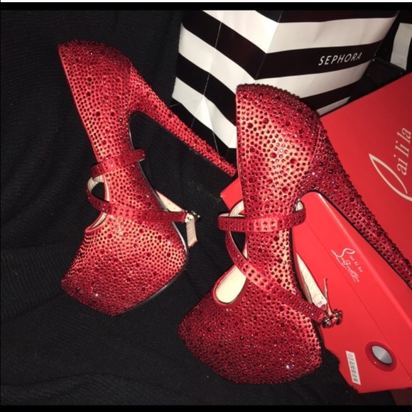 Re-listing shoes for shipping issues