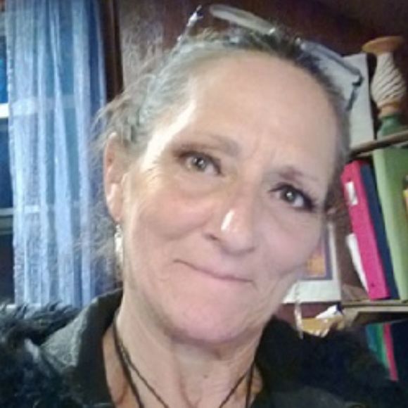 Meet your Posher, Deanna