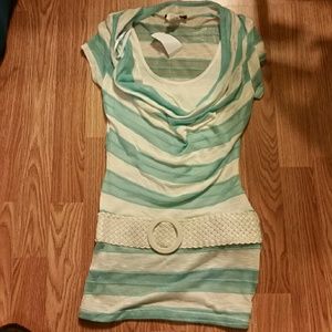 mint green and white top xsm last day