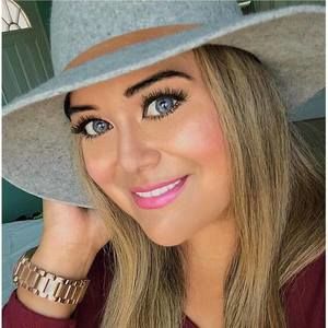 Meet your Posher, Leslie