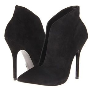 Steve Madden "Derived" Booties!