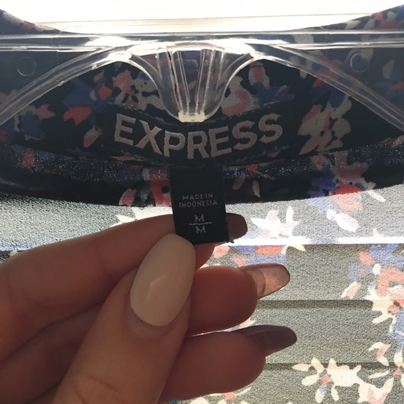 Floral express shirt - Picture 2 of 2