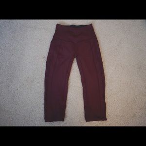 Lululemon Bordeaux Crop