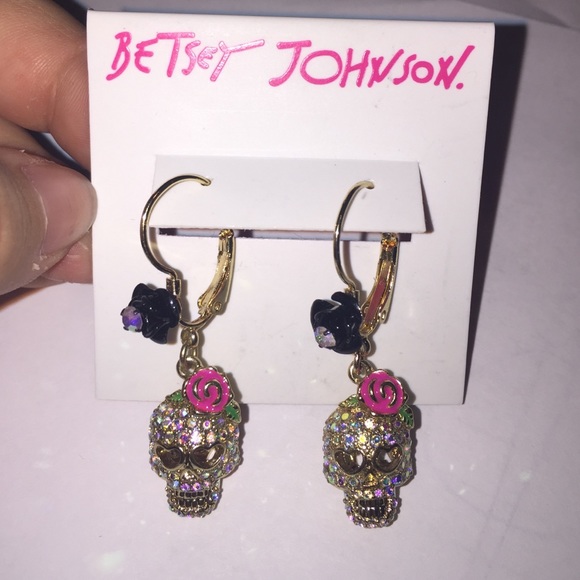Betsey Johnson earrings 🙆