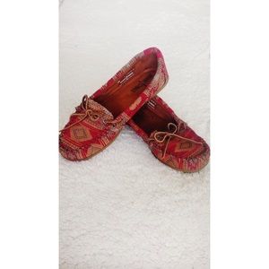 Minnetonka Aztec Moccasins