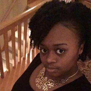 Meet your Posher, Deanna