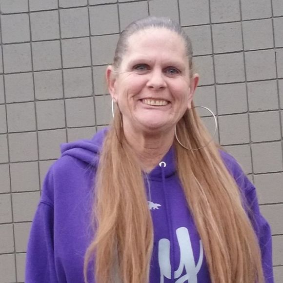 Meet your Posher, Debra - Picture 1 of 1