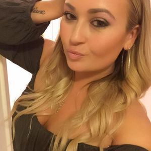 Meet your Posher, Mackenzie