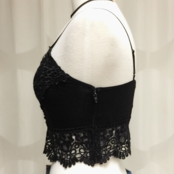 😍Black Crochet Trim Bralette😍 - Picture 2 of 4