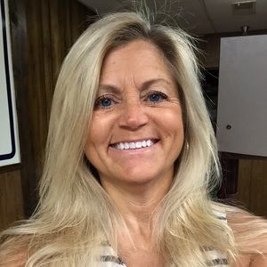 Meet your Posher, Carol