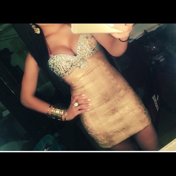 Short crystal gold bandage club dress