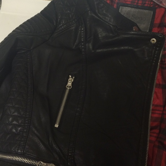 Brand new leather jacket. Never worn - Picture 3 of 4