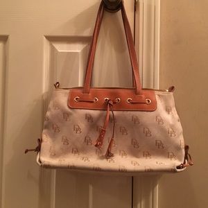 Dooney & Bourke purse