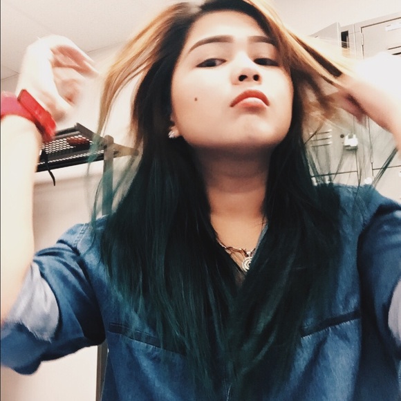 Meet your Posher, Angela - Picture 1 of 1