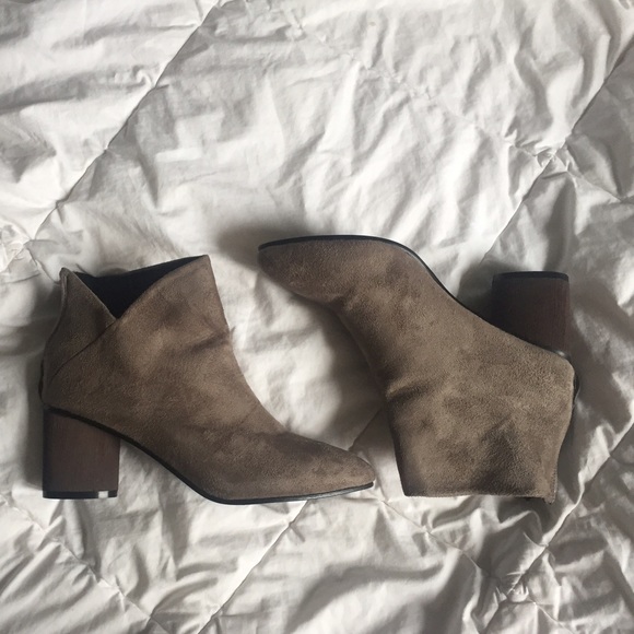 Ankle boots