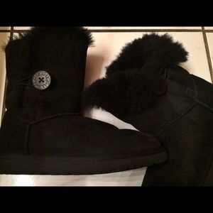 Black UGG australia boots ( Offers welcome!)