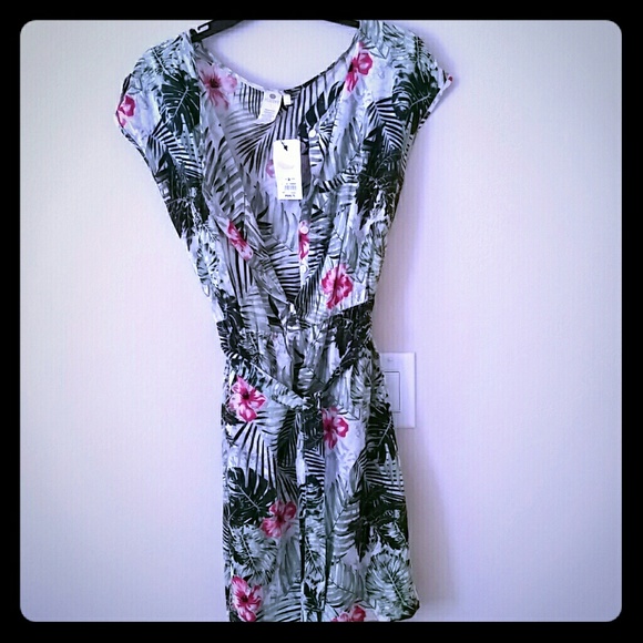 Sundress - Picture 1 of 1