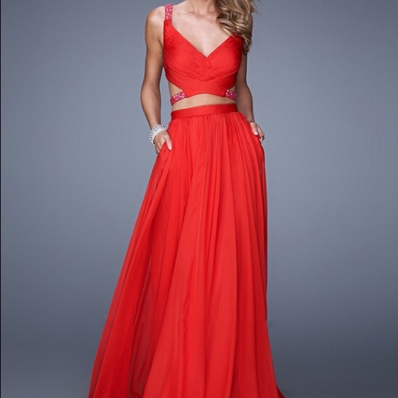 La Femme Prom Dress 2-piece w/pocket