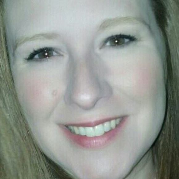 Meet your Posher, Angie