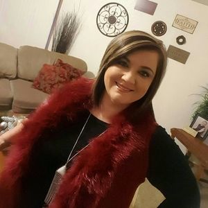 Meet your Posher, Dee